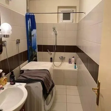 Apartment Nyari Szallas *